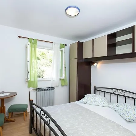 Apartment Apartmenthouse Brela