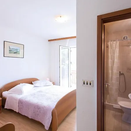 Apartmenthouse Apartment *