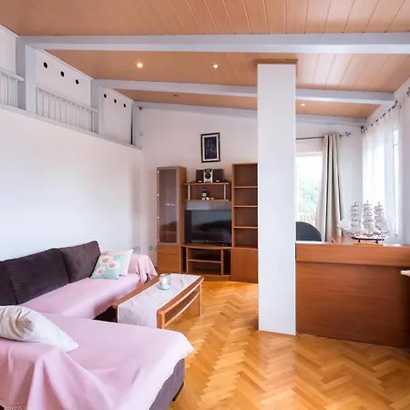 Apartmenthouse * Brela